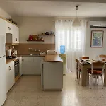 Kamilla- Kaparis Apartamento