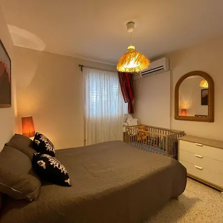 Kamilla- Kaparis Apartment *