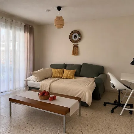 Kamilla- Kaparis Apartment *