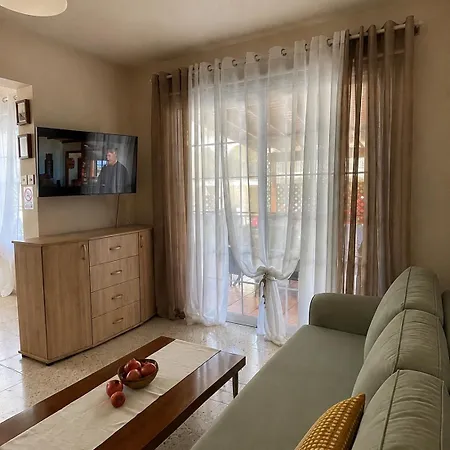 Apartment Kamilla- Kaparis Paralimni