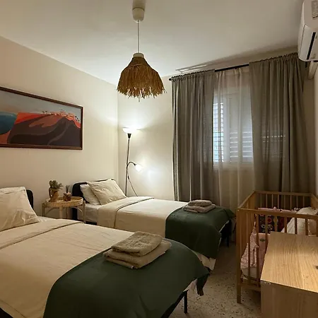 Kamilla- Kaparis Apartment *